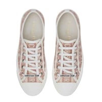 حذاء Walk'n'Dior