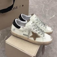 جولدن جوس Golden Goose