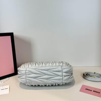 شنطة ميو ميو واندر Miu Miu Wander