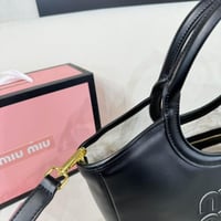 شنطة ميو ميو آيفي Miu Miu IVY