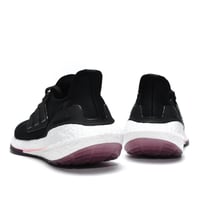 Adidas Ultra Boost 22