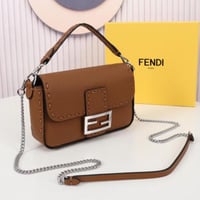 شنطة فيندي باجيت Fendi Baguette