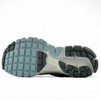 Nike Air Zoom Vomero 5