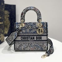 شنطة كريستيان ديور Christian Dior