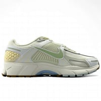 Nike Air Zoom Vomero 5