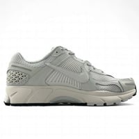 Nike Air Zoom Vomero 5