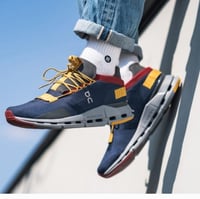 حذاء أون راننيغ كلاود نوفا اكس اصفر