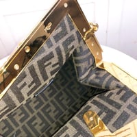 شنطة فيندي Fendi First