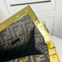 شنطة فيندي Fendi First