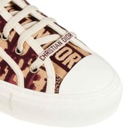 حذاء Walk'n'Dior