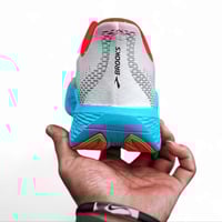 Brooks Hyperion Max 2