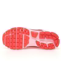 Nike Air Zoom Vomero 5