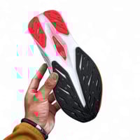 Brooks Hyperion Max 2