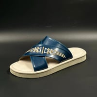 نعال شرقي مطرز