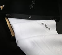 شماغ اس ديبون أبيض