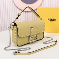 شنطة فيندي باجيت Fendi Baguette