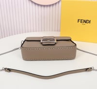 شنطة فيندي باجيت Fendi Baguette
