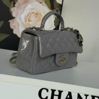 شنطة Chanel Mini Buckle