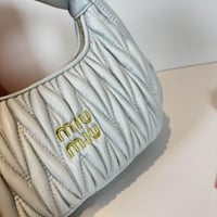 شنطة ميو ميو واندر Miu Miu Wander