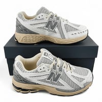 NEW BALANCE 1906L