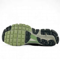 Nike Air Zoom Vomero 5