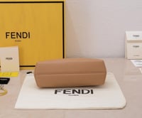 شنطة فيندي Fendi First