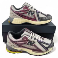 NEW BALANCE 1906L