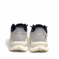 حذاء ON Cloudtilt