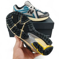 NEW BALANCE 1906L