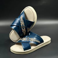 نعال شرقي مطرز