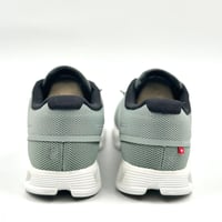 حذاء اون رانينج كلاود 5 سكني