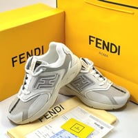 كاجوال FENDI
