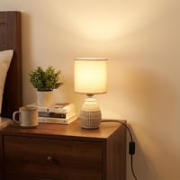 اباجورة طاولة كلاسيك