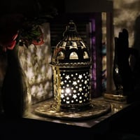 فانوس رمضاني دائري مزخرف بالنجوم ذهبي -G-K-03-2