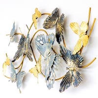 ديكور جداري أنيق بتصميم فراشات