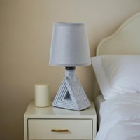 أباجورة طاولة من السيراميك بإضاءة فاخرة