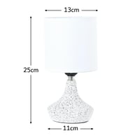 أباجورة طاولة كلاسيك بإضاءة جميلة