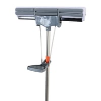 ممسحة أرضيات يدوية مع عصا - لون سماوي أو رمادي