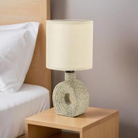 أباجورة طاولة بإضاءة أنيقة