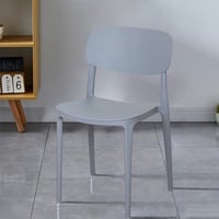 كرسي بلاستيك للطعام لون رمادي بمسند ظهر مريح