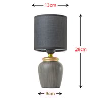 أبجورة طاولة بتصميم أنيق اسود