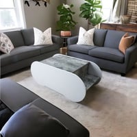 طاولة قهوة بيضاوي خشب ماليزي - أبيض مع رمادي