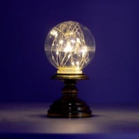 مصباح الليد اضاءة ذهبي