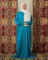 شرشف صلاة تركوازي فاتح - بسحاب وأكمام مطاطية