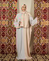 شرشف صلاة بلونين البيج والرمادي الفاتح - سحاب