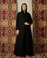 عباية سوداء كريب ناعمة بجيوب أمامية