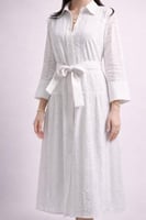 فستان أبيض - ركامه