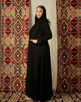 عباية سوداء كريب ناعمة بجيوب أمامية
