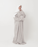 شرشف صلاة أبيض مشجر -سحاب