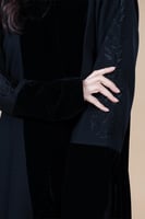 عباية نسائي مع طرحة مخمل S818